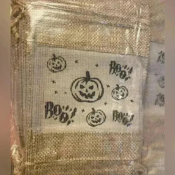 50 PCs Halloween Burlap party favor/treat bags with drawstring NIP 2” w x 6.25 “ - Picture 1 of 4